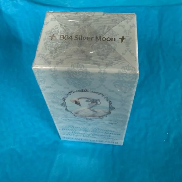 Flower Knows - Swan Ballet Shine Lipstick - Picture 6 of 6